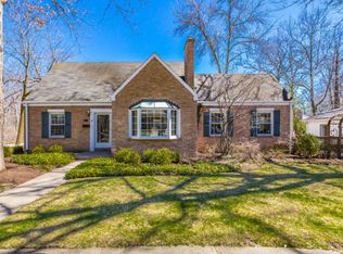 765 Oak Ave, Lake Bluff, IL 60044