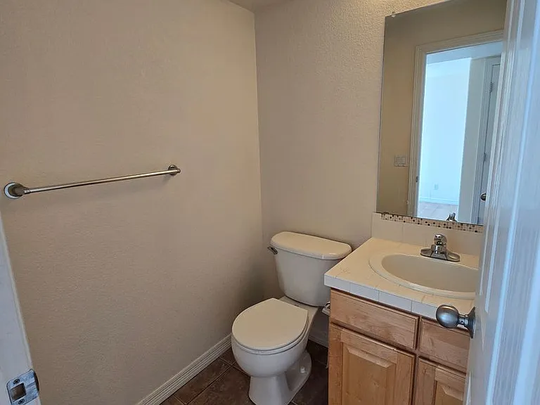 1001 Laramie Blvd #15-E — Photo 8