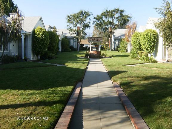 3rd image of 1210 E Glenoaks Blvd