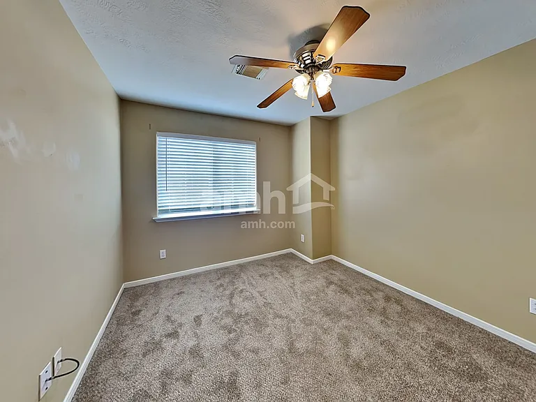 8002 Ginger Park Dr — Photo 19