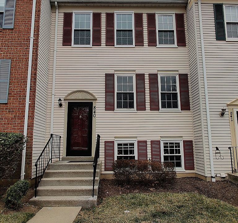 3-Level Townhouse (Front) 