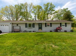 15 Redwood Rd, Howell, NJ 07731