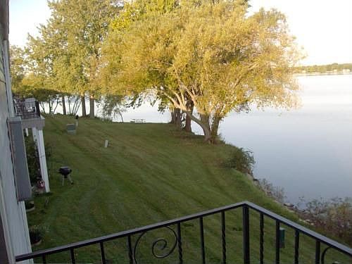 2nd image of 660 Pond View Hts APT 3