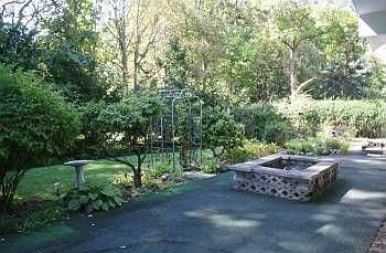 5th image of 283 Blandford Dr
