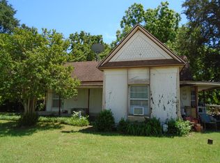 103 Main St, Bridgeport, TX 76426