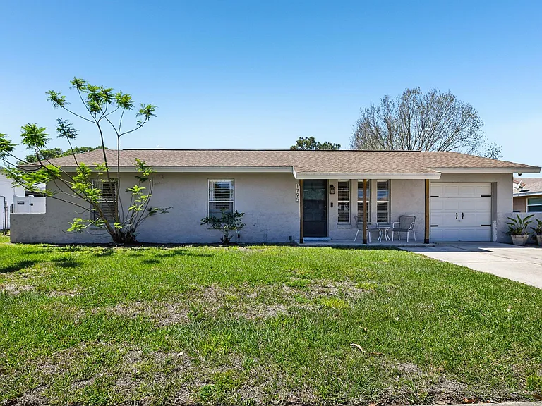 1795 Dogwood Dr — Photo 3
