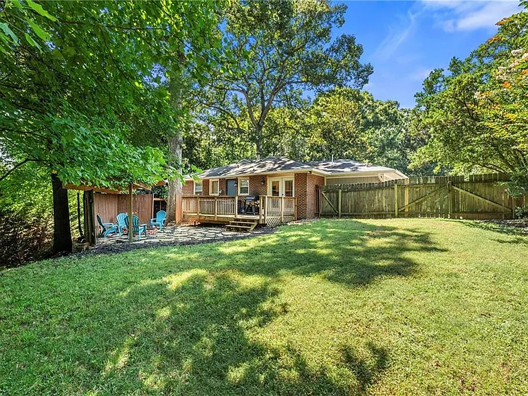 811 Whelchel Dr — Photo 25
