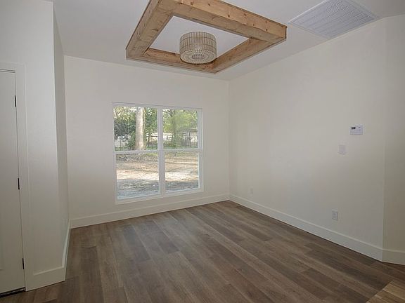 4th image of 822 N Marshall St