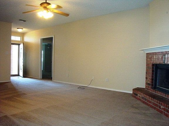 4th image of 531 N Iola Ave