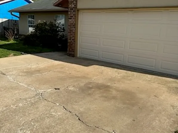 310 E Mimosa Pl, Rogers, AR 72756