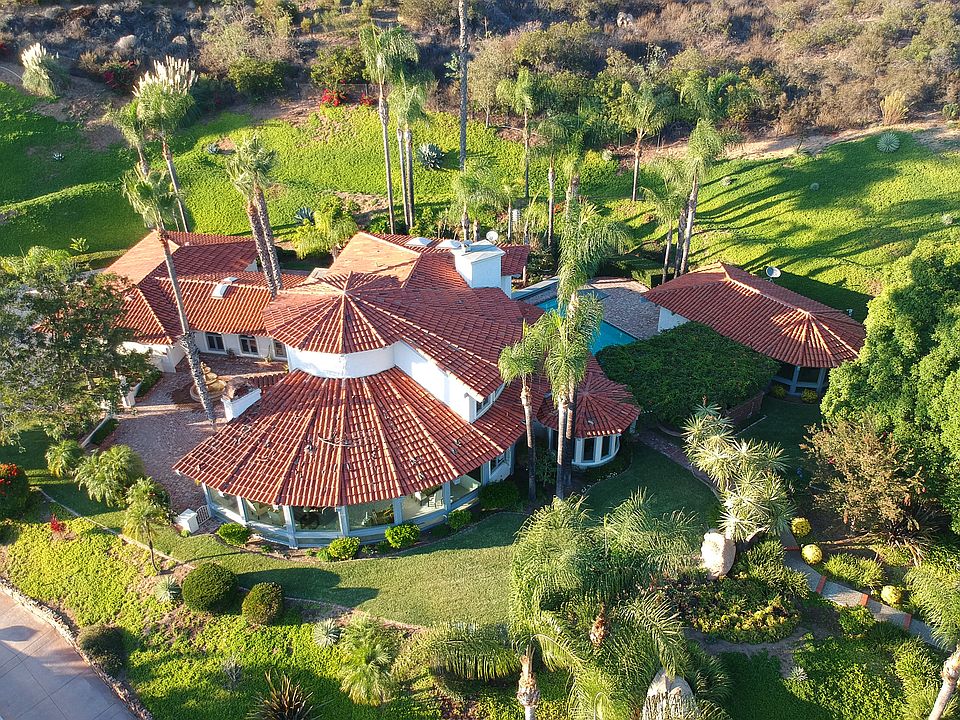 1st image of 30639 Camino De Las Lomas