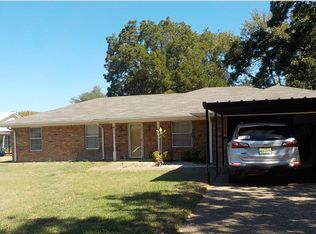 1006 Brentwood St, Mexia, TX 76667