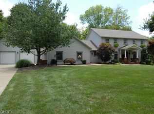 3645 Greenbriar Dr, Zanesville, OH 43701