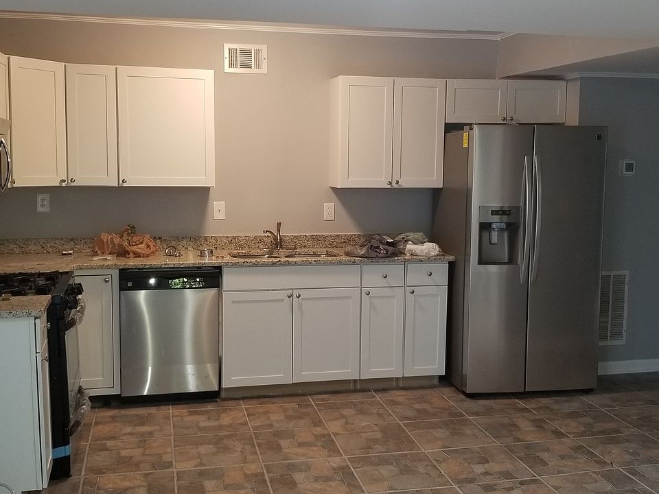 2nd image of 1517 Woodland Cir SE #B