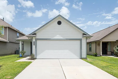 5438 Latta Plantation Dr Photo 1