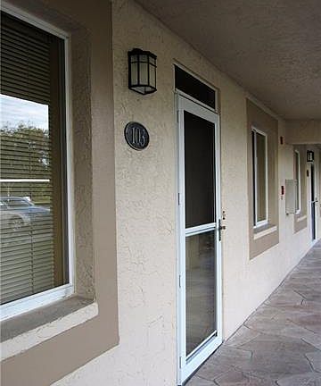 3rd image of 7320 Glenmoor Ln APT 103