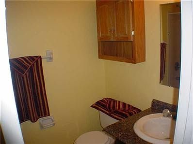 5th image of 2806 N Heatherlea Dr