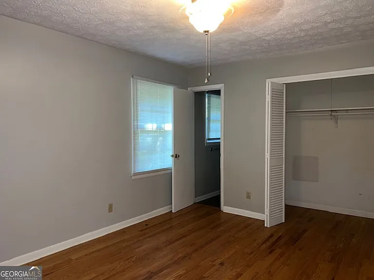 235 Weatherly Woods Dr — Photo 17