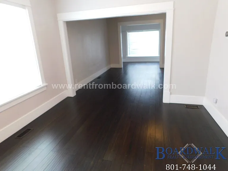 657 E Warnock Ave — Photo 16