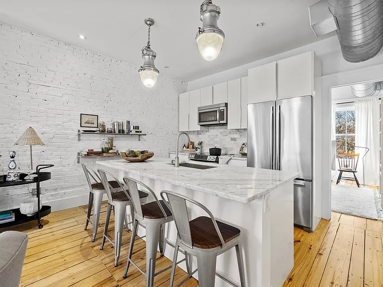 67 Rutland St #3 — Photo 2
