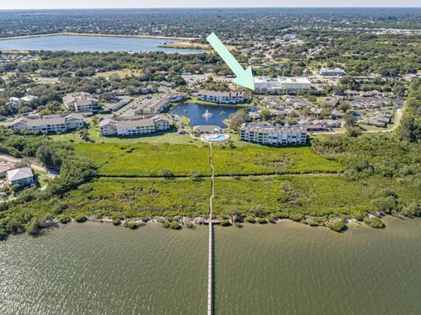 6235 Mirror Lake Manor Manor #6235, Sebastian, FL 32958