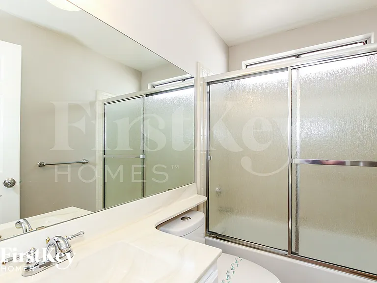 4323 E Beck Ln — Photo 16