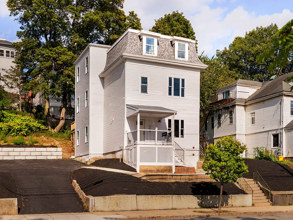 275 Washington Ave #3