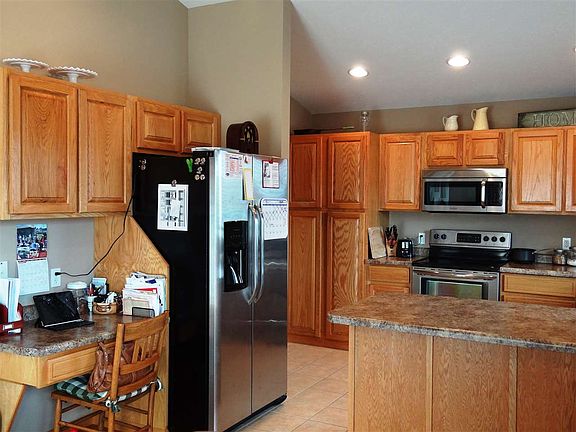 5th image of 1607 Heather Ct