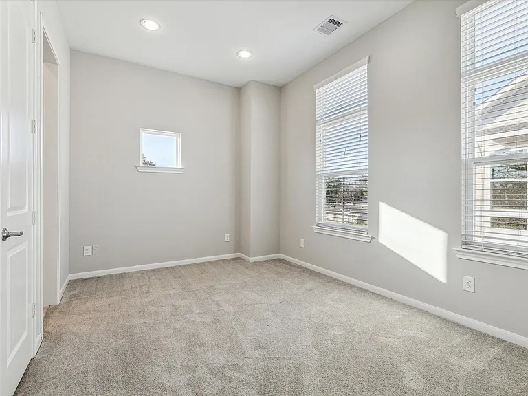 5610 Patrick St #A — Photo 7