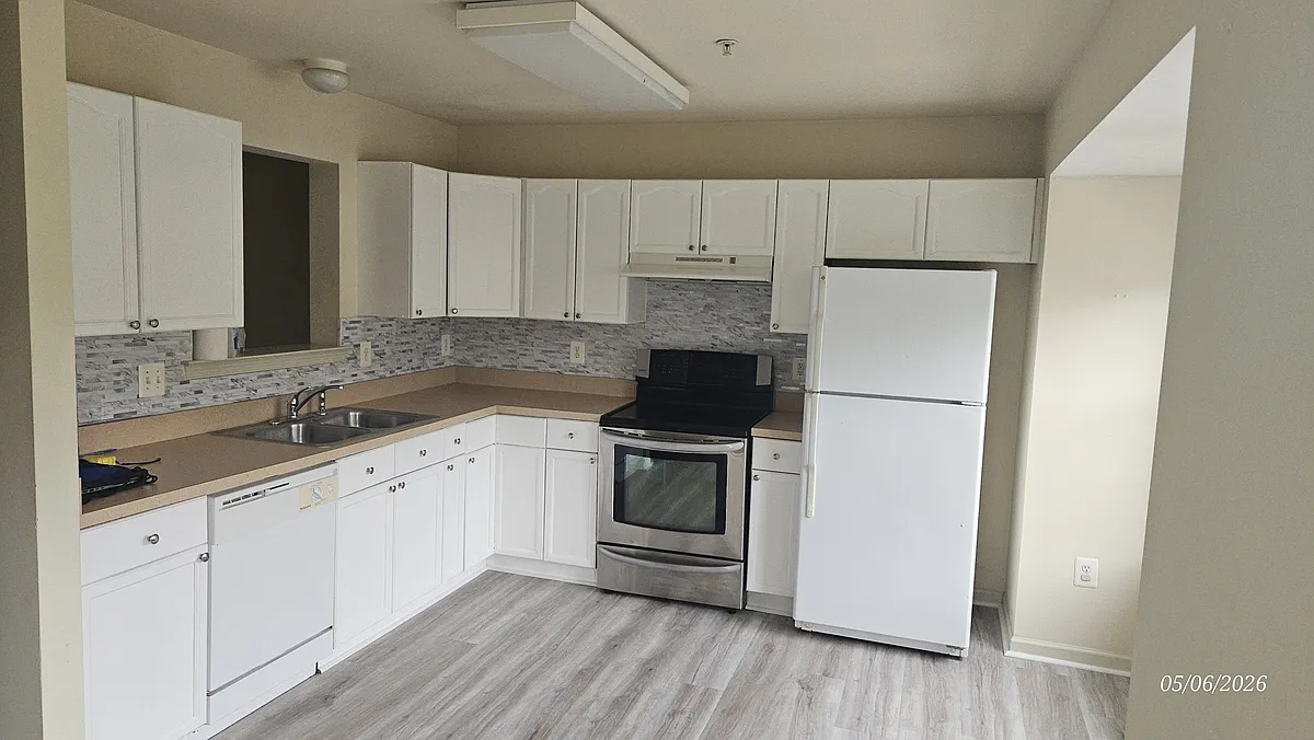 Building Photo - 942 Monet Dr