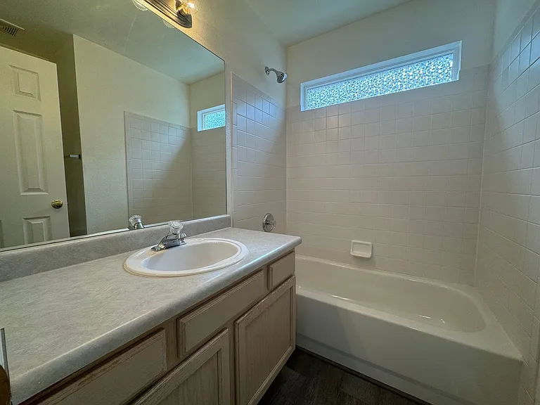 6955 Bonnie Brae Ln — Photo 18