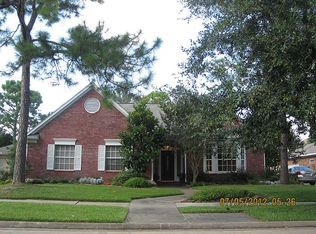 15911 Lake Lodge Dr, Houston, TX 77062