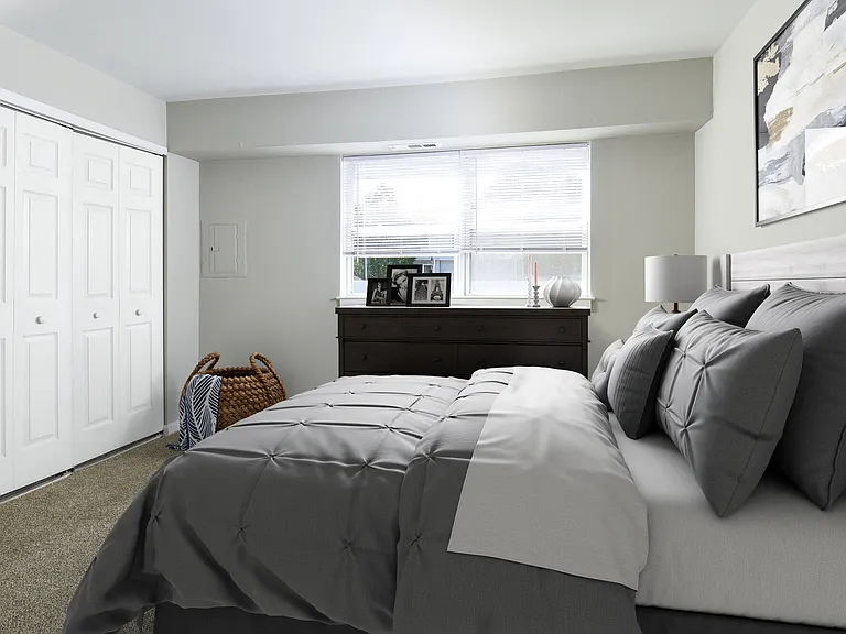 Holly Court — Photo 6