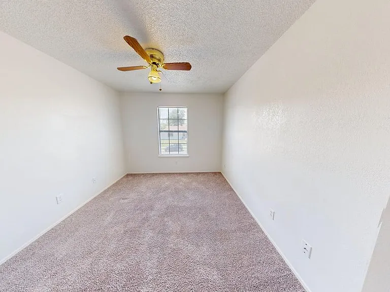 1613 Bobby Lee Dr — Photo 36