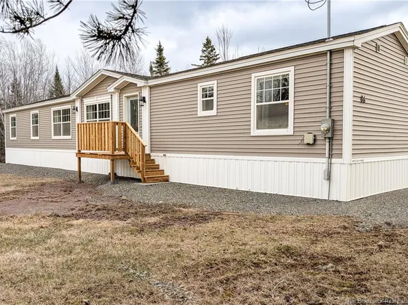 86 River East Dr, Riverview, NB E1B 4Y3