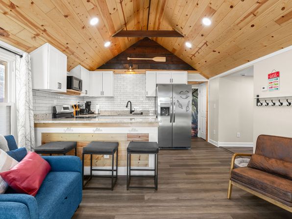 1401-1401BUFFALO Street