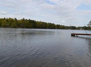 27 Worcester Ave, Hudson, MA 01749
