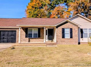 1013 Whiskerlake Dr, Fayetteville, NC 28312