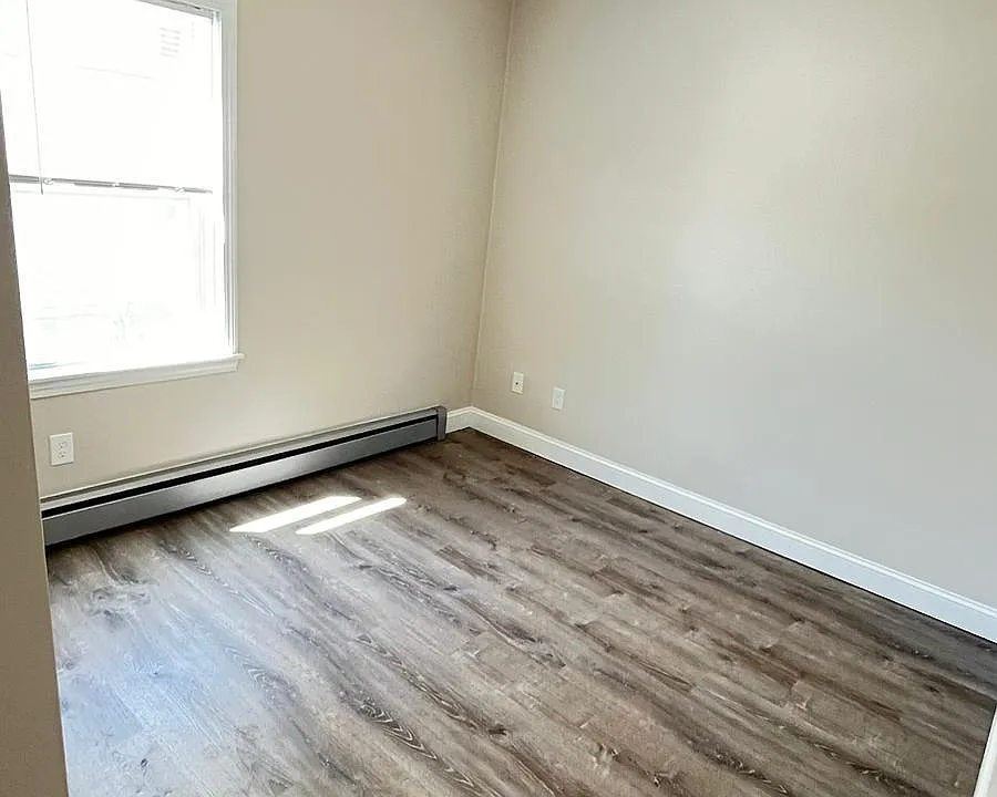 20 Harris St #1