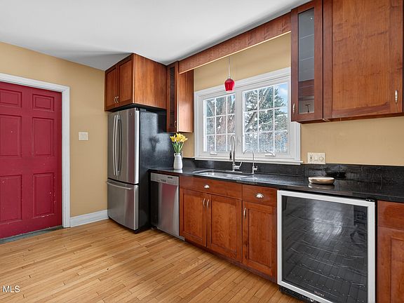 3rd image of 2510 Troy-Schenectady Road