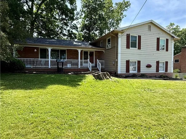 8524 Sleepy Hollow Dr NE, Warren, OH 44484