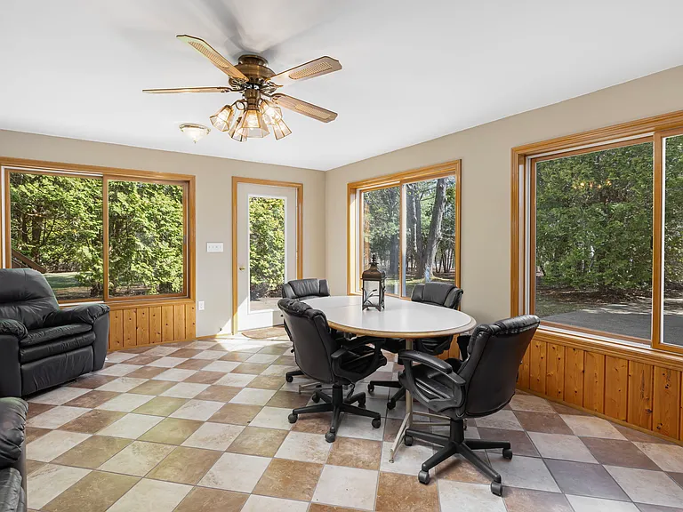 77 Cherry Hill Rd — Photo 31