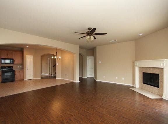 5th image of 4529 Sleepy Meadows Dr