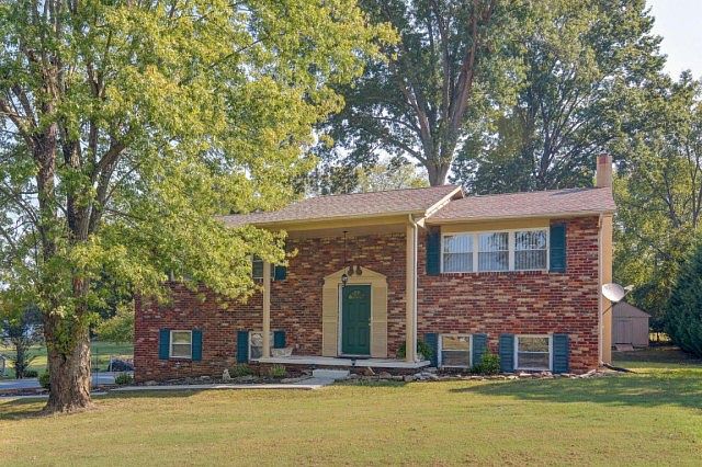 1st image of 10900 Thornton Dr