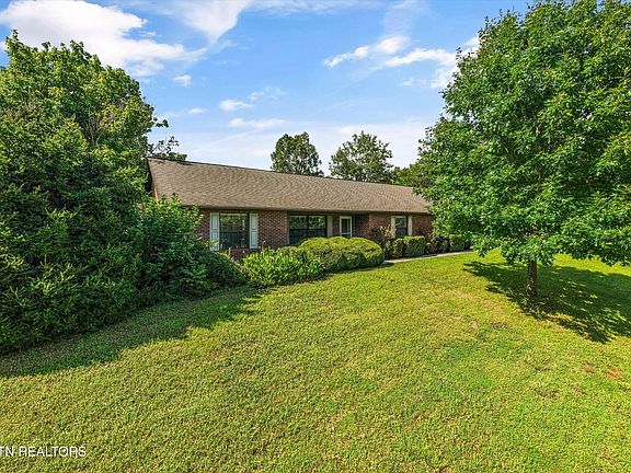 5th image of 2631 Denton Hayes Rd