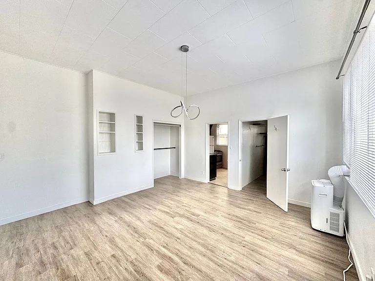Nerney Apartments — Photo 19
