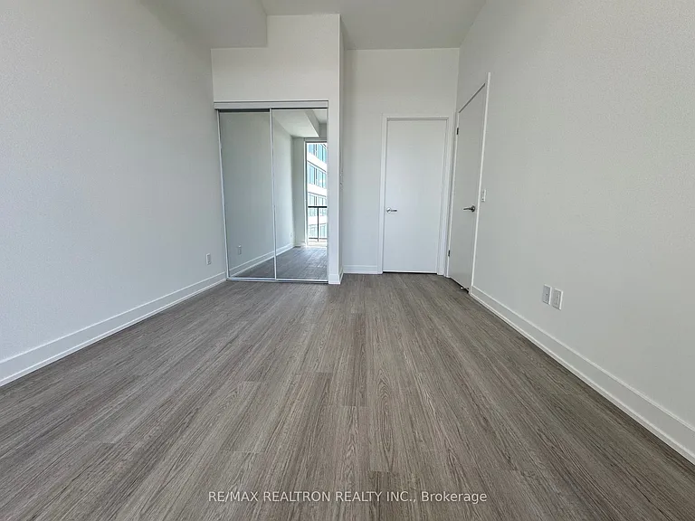 8188 Yonge St #631 — Photo 25