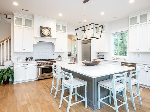 3rd image of 549 Oyster Rake Dr