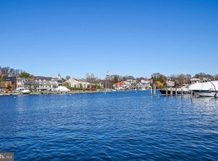 11 President Point Dr UNIT B3, Annapolis, MD 21403