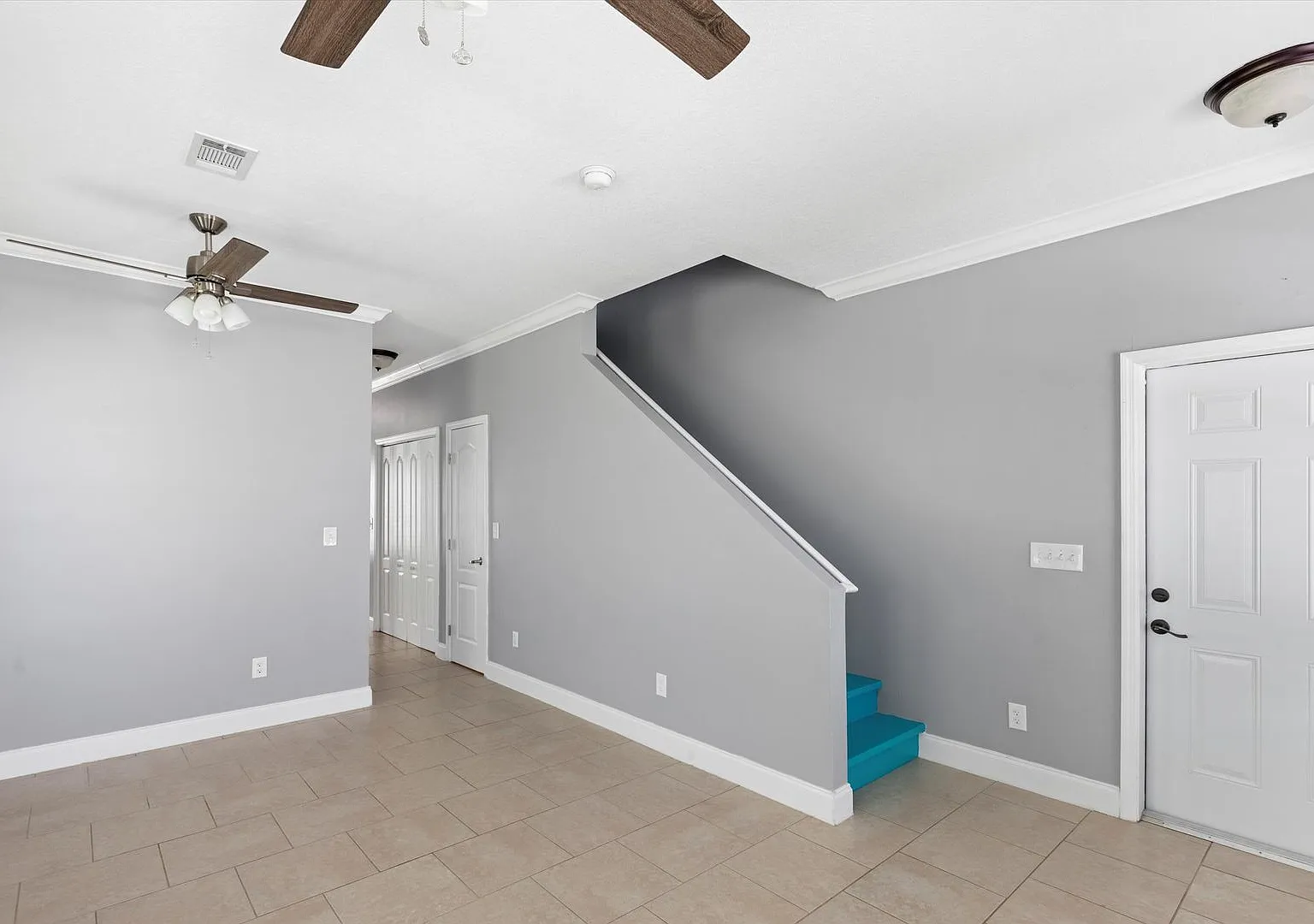 2 Bedroom, 2.5 Bathroom Available For 1 Year — Photo 1